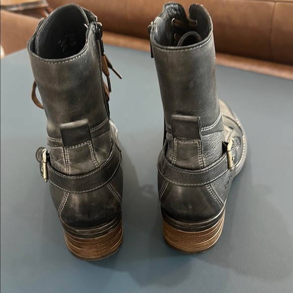 TAOS Charcoal Leather Ankle Boots with Buckle and Lace-Up Design - Picture 6 of 6